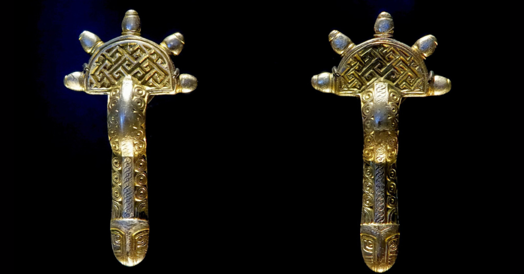 Two fibulae from a woman's grave, Kirchheim am Neckar, Kreis Ludwigsburg, c. 480, gilt silver